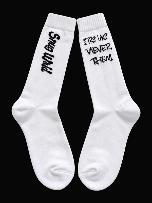 SNUG WRLD LOGO STRIPED SOCKS