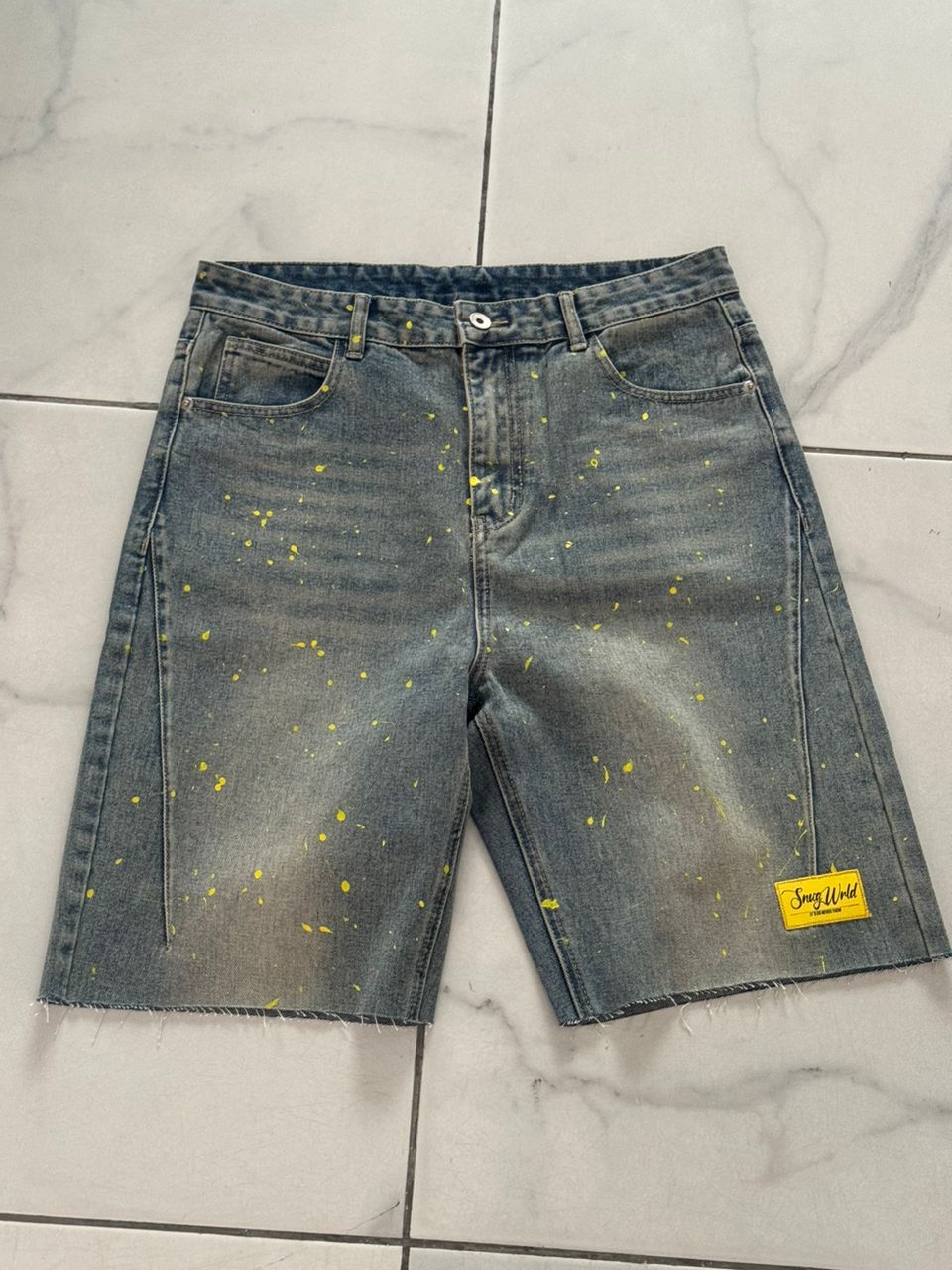 STAINED DENIM JORT